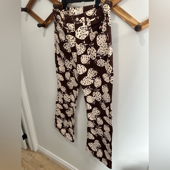 BDG- 90s MIDRISE BOOTCUT - STRAWBERRY PATTERN- Size 28 - Picture 13 of 14